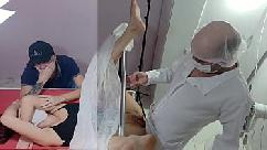 Il marito porta la moglie a fare una visita e viene tradito subito da un ginecologo corrotto